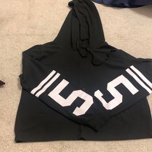 CROPPED HOODIE
